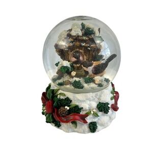 Musical Snow Globe Christmas Winter Scene Birds Pine Cone Holiday Decor